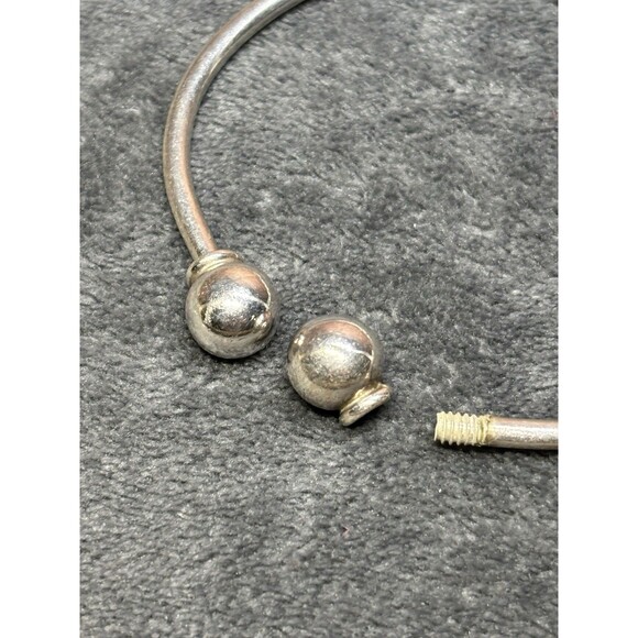 Vintage Silver Silver 925 Open Cuff Twist Off End Empty Charm Bracelet - Picture 5 of 5